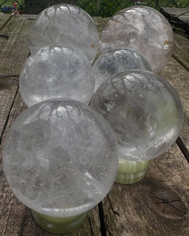 Dnes byl úplněk ve Vahách... Máte nabito🤍💛? #fullmoon #uplnek #crystal #quartz #crystalball #quartz #magia #magie